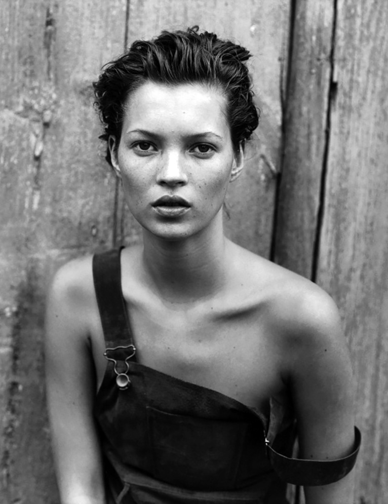 Photographer: Peter Lindbergh, Model: Kate Moss.